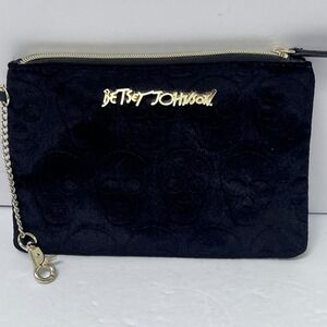 Betsey Johnson Black Velvet Skull Wristlet Clutch Bag Purse